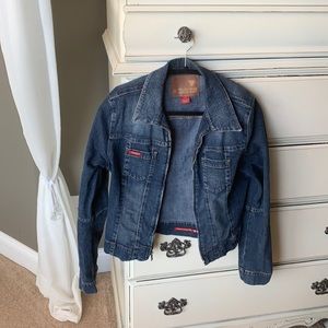 Guess OG Jean jacket, stretchy and like new , hardly worn